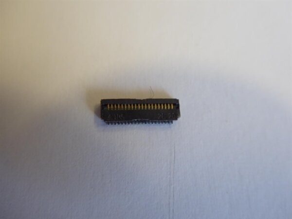 Apple  Macbook Pro  A1708 Tastatur Anschluss aus Board Macbook Pro  820-00840   #T0