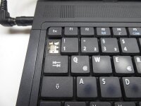 Packard Bell EasyNote TH NoteBook mit Speicher Akku ohne HDD und Netzteil geht an