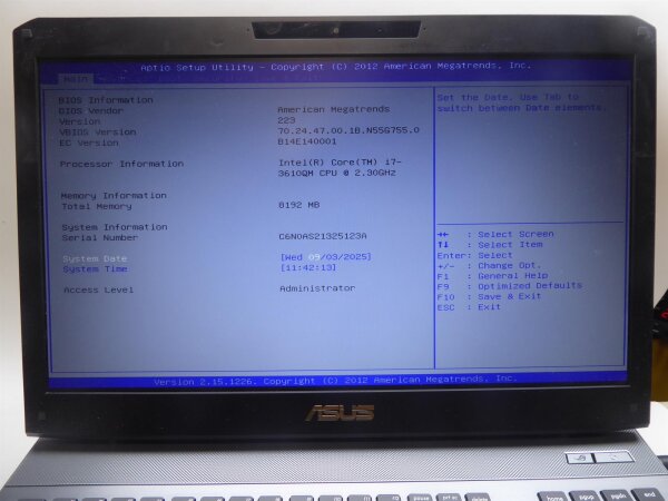 ASUS ROG G75V Notebook i7-3610QM 8GB BluRay ohne Akku HDD NT geht an