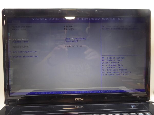 MSI CR720 Intel P4500 2GB NoteBook ohne Akku HDD Netzteil geht an