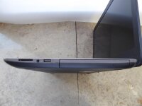 Asus R558U  I5-7200 8GB RAM  128GB SSD / 15,6"  Full HD LED Display