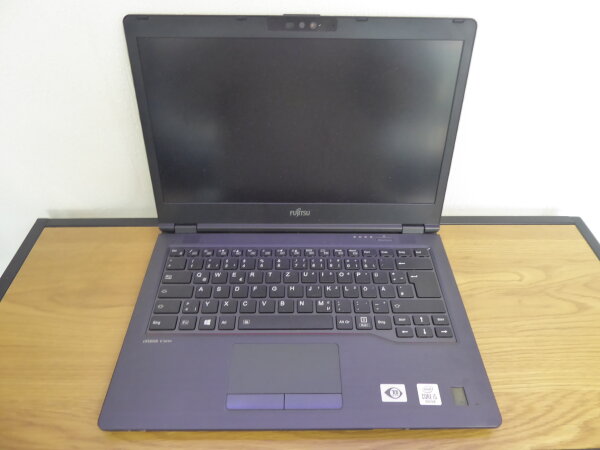 Fujitsu LifeBook U7410 Freizeit Notebook Intel i5 10210U 8GB - 250GB SSD