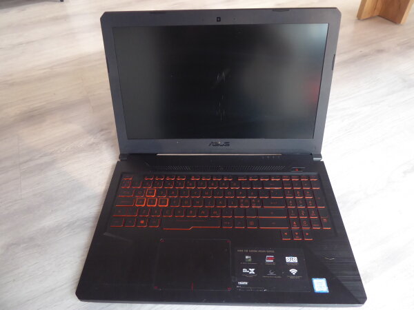 Asus TUF FX504G 15 Gaming Notebook l i5, 16GB ,512GB, GTX1050