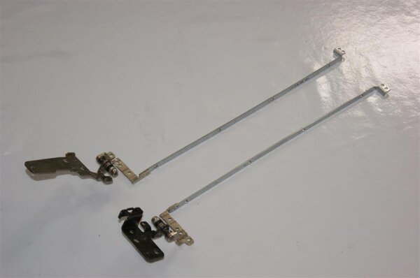 EasyNote LS13HR-033GE Displayscharniere incl. Leisten L+R AM0H0000200 #3331