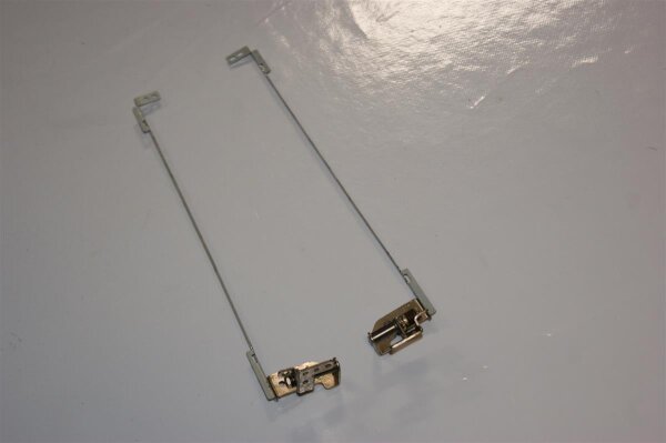 Medion Akoya E6215 Displayscharniere incl. Leisten L+R 13N0-W0A0101 #3486